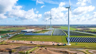 Avri geeft Arriva groene stroom: laadplein voor elektrische bussen in Geldermalsen