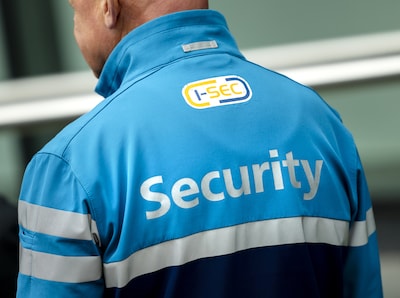 Vakbonden kondigen werkonderbrekingen beveiliging op Schiphol aan na verlopen ultimatum