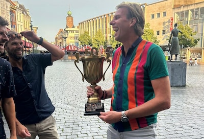 Feestelijke uitreiking eindigt in mysterie: bokaal van Nijmeegse voetbalclub al anderhalve week spoo