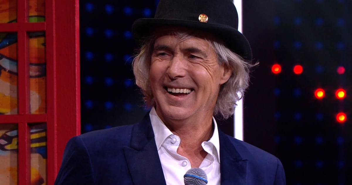 Festival nodigt bijna dakloze Hans de Booij uit om zanger te steunen ...