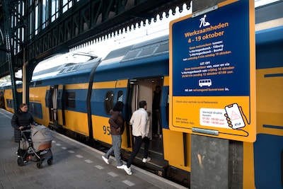 Problemen op het spoor: nog geen treinen tussen Den Bosch en Tilburg