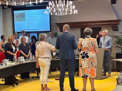 Nieuw college Gennep geïnstalleerd, oppositie kritisch op maaibeleid en groeiambitie