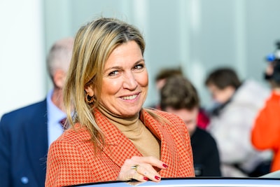 Koningin Máxima geveld door de griep, zegt werkbezoek af