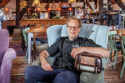 Drie gangen voor 15 euro tussen vuilnismannen? Kok Wouter droomt ervan: ‘Sterrenzaken zijn niks voor