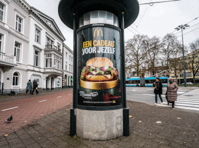 Arnhem haalt Nijmegen weer links in: reclameverbod voor vliegreizen, maar óók voor vlees en vis