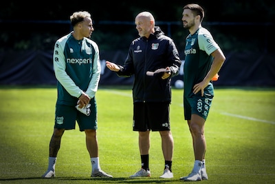 Tjaronn Chery staat bij NEC rugnummer 10 af aan Dusan Tadic: ‘Soms moet je keuzes maken die verder g