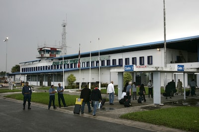 KLM-vlucht kan niet in Suriname landen vanwege lege verkeerstoren door ziekmeldingen