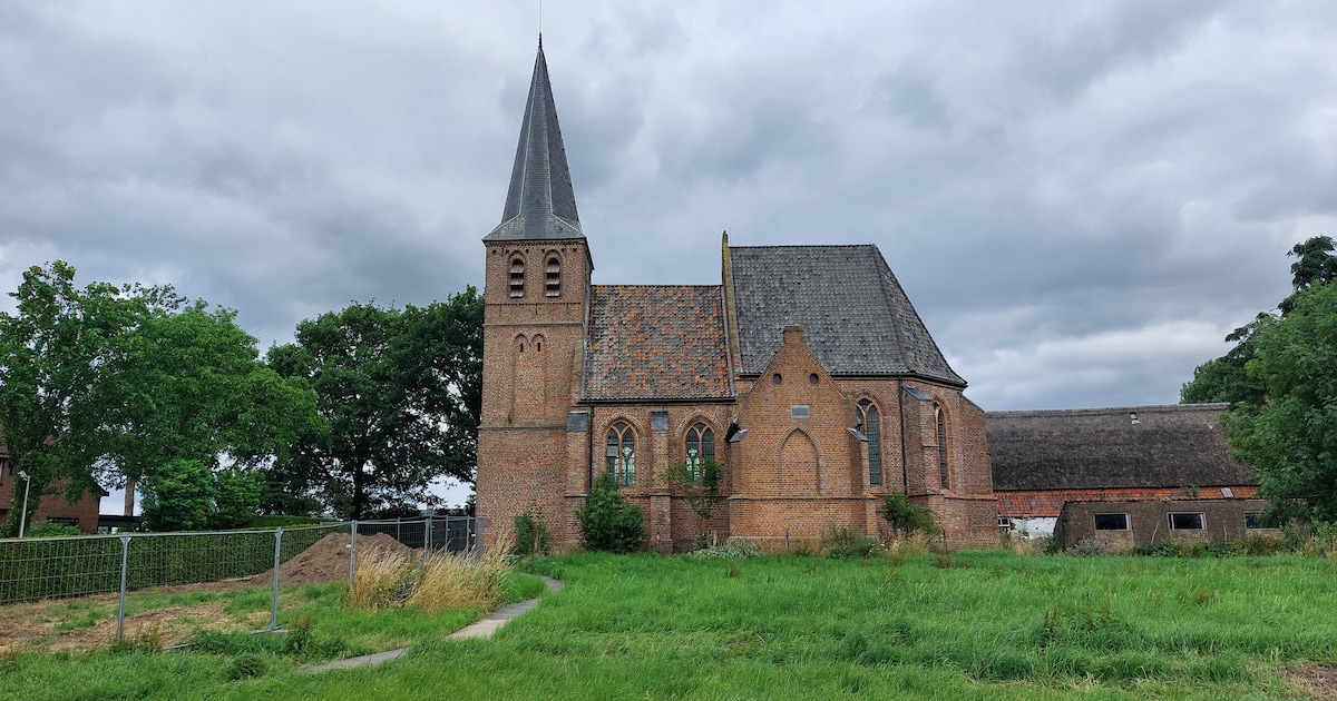 Expositie Luutzen Pen in kerkje van Persingen