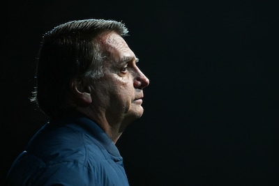 Liesbreukoperatie Braziliaanse oud-president Bolsonaro goed verlopen, later mogelijk operatie tegen de hik