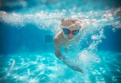 Toestand Nederlands jongetje (5) kritiek na val in hotelzwembad op Kreta
