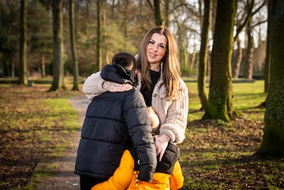 Emma ontsnapte uit twee gewelddadige relaties: ‘Dit is de laatste keer dat jij mij met de dood bedreigt’
