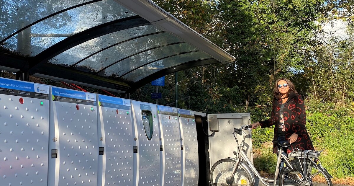 Nieuwe fietskluizen bij station Soest-Zuid, mét stopcontact voor elektrische fietsen