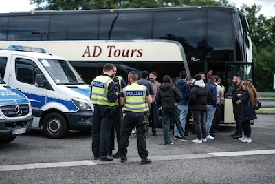 Veelbesproken controles bij de Nederlandse grens: Duitse politie deelt resultaten van druk weekend