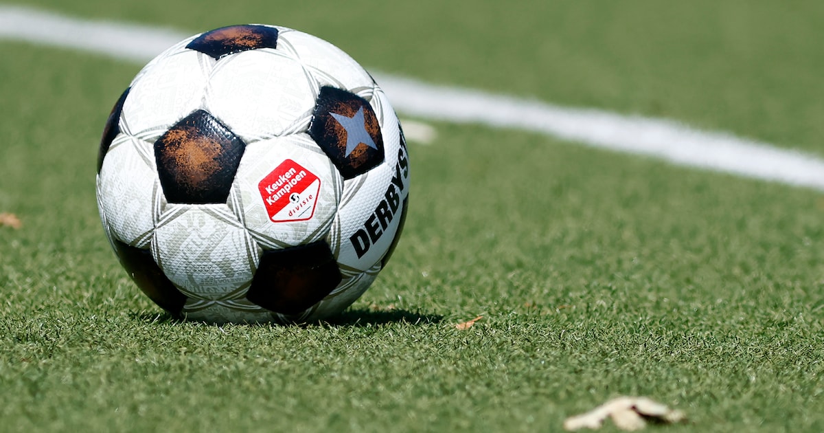 Hans Witjes brengt derde voetbalboek uit in Huissen