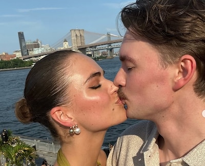 Bram Krikke en zijn vrouw Robin op huwelijksreis: tortelduifjes genieten van Tokio