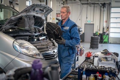 Veel problemen met nieuwe auto's tot drie jaar: 'wonderoplossing' helpt zelden