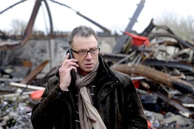 Ton verloor zijn hele school door vuur, nu heeft hij een waarschuwing voor ‘Huissen’