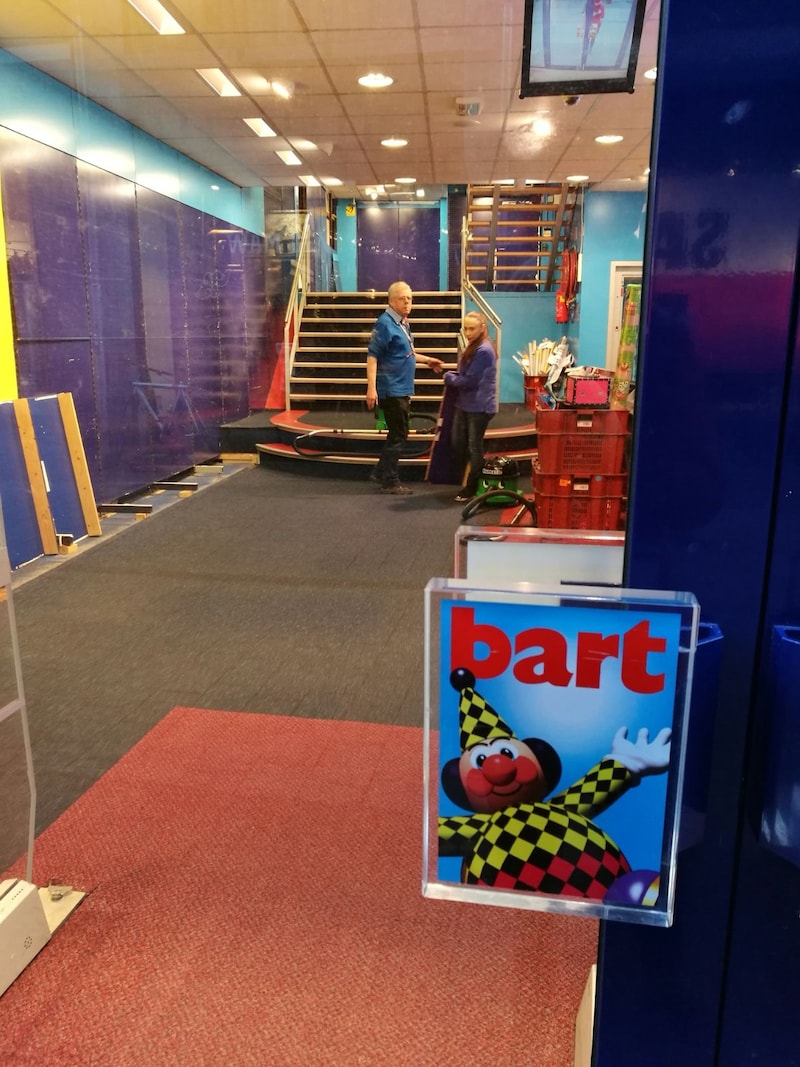 Bart Smit in Arnhem tot op de bodem uitverkocht | Arnhem | De  Gelderlander.nl