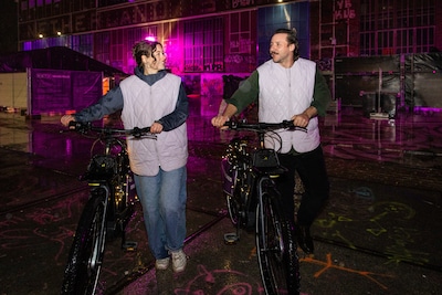 Niemand hoeft na dansfestival alleen naar de pont te fietsen: ‘Dit is juist bedoeld voor de eenling’