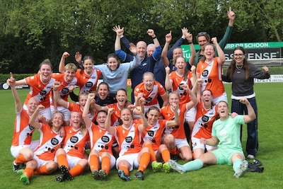 Vrouwen Orion grijpen titel • ‘Nieuwe club’ VDS’25 viert feest • Millingen verstiert ‘feestduel’ kam