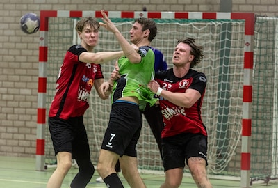 Handballers van Artemis’15 nemen eerste horde op weg naar de eredivisie