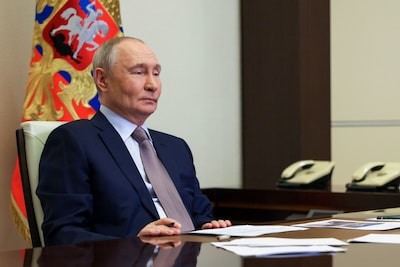 Verbijstering in Rusland nu Kremlin-insider uithaalt naar Poetin: ‘Hij is een oorlogsmis­da­di­ger’