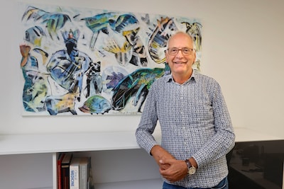 Voormalig huisarts Willem Bijleveld brengt voorstelling in Beuningen