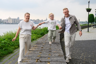 Jackie kreeg een postpartum depressie en burn-out, nu verhuist gezin naar Oostenrijk: ‘We dachten: is dit het nou?’