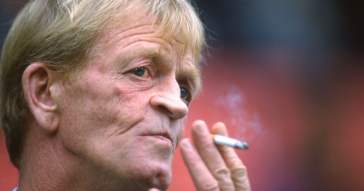 Documentaire over Bert Jacobs, oud-trainer van Vitesse | Sport | De ...