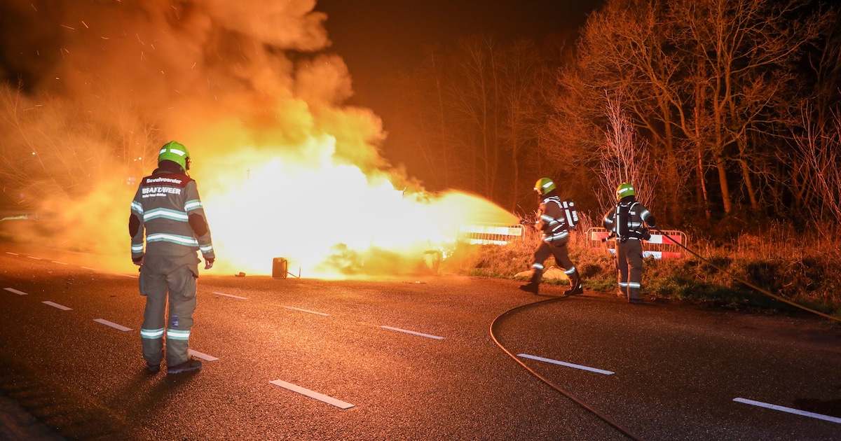 Live Nieuwjaarsdag | Veel vuurwerkslachtoffers op eerste hulp • Nieuwjaarsduik Scheveningen afgelast