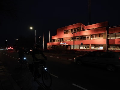 Iconisch kasteel en IJsselbrug kleuren oranje: gemeenten vragen aandacht voor geweld tegen vrouwen