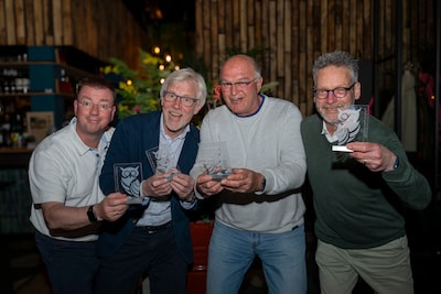 Pubquiz in Veenendaal levert 1600 euro op en diamant in Wadenoijen