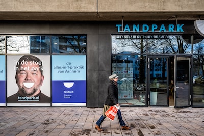 Arnhem krijgt voorlopig geen eigen tandartsregeling voor minima: ‘Onbegrijpelijk’