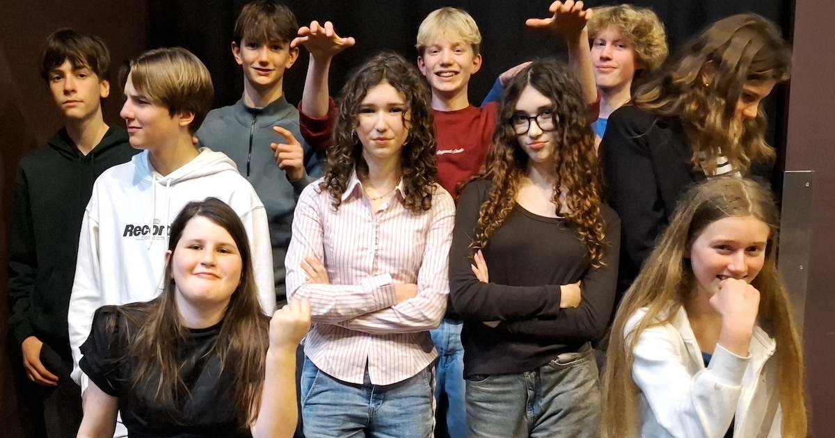 Jongeren van Steeds Hoger spelen ‘Oh Uh Dit is niet het sprookjesbos’ in Malden