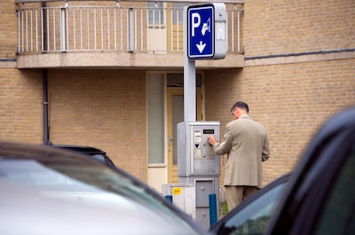 Man in Duitsland steelt ruim miljoen euro uit parkeerautomaten