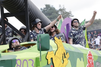 LIVE Zwarte Cross 2026 | Lange wachtrijen voor munten • Grolsch Underground eindelijk open • Henk We