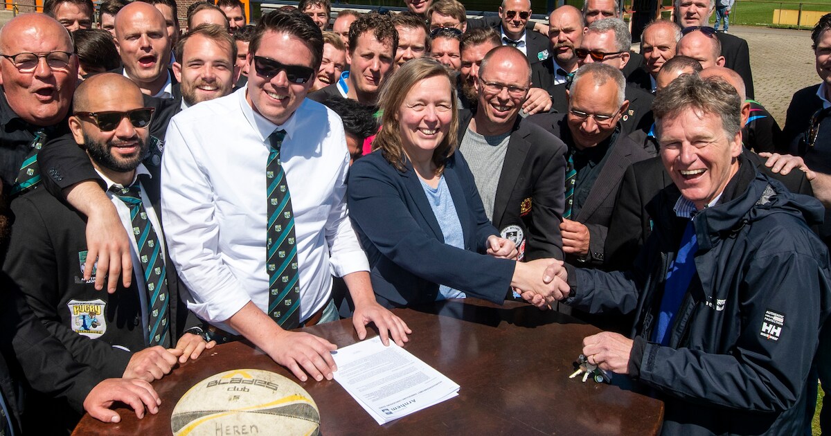 Rugbyclub The Pigs heeft na 45 jaar eindelijk een eigen clubhonk ...