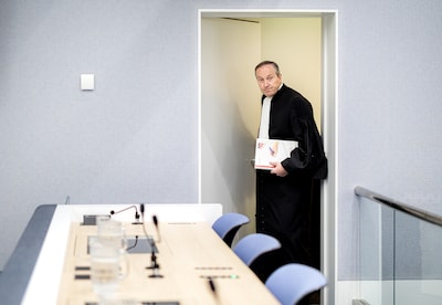 Geert-Jan Knoops voorwaardelijk geschorst door tuchtcollege, advocaat stelt: ‘wereldvreemd’