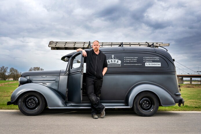 Waarom Jan Romein en zijn Chevrolet uit 1937 voor elkaar gemaakt lijken ...
