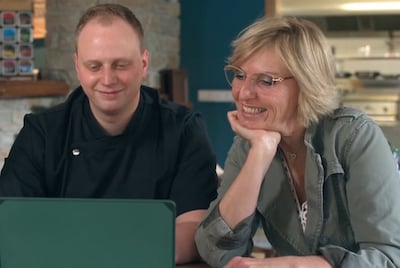 Moeder van André uit Winter vol liefde deed mee aan songfestival, nu blijkt hij zelf ook muzikaal aangelegd