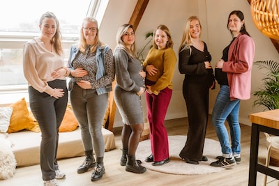 Quirine is zwanger, net als vijf collega’s: ‘Ik ga de kinderen missen’