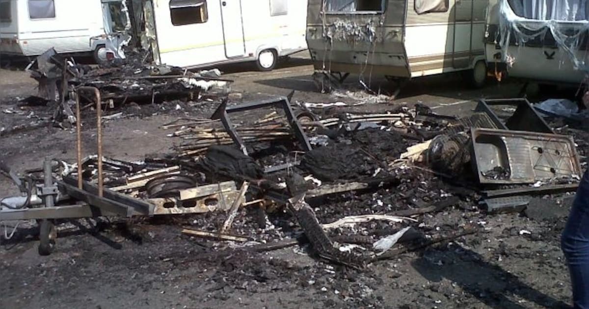 Slijk-Ewijk: tientallen caravans verwoest door brand
