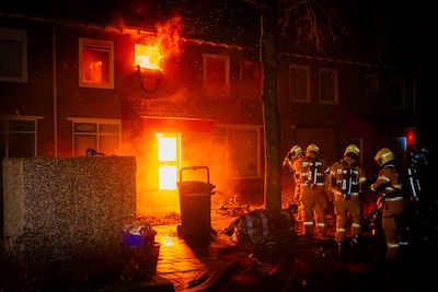 Als bewoner niet wil dat zijn dealers cocaïne koken in zijn huis, gaat het pand in de fik