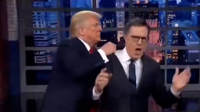 Komiek Jimmy Kimmel bedankt CBS voor hoge kijkcijfers na ontslag Colbert