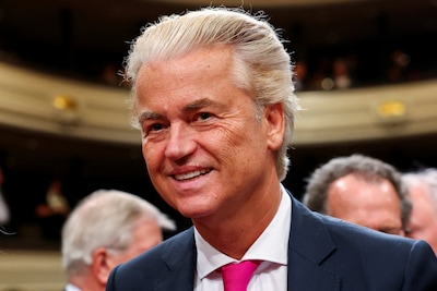 Man (25) aangehouden voor bedreigen Wilders en andere politici in livestream: ‘Gaan koppen rollen’