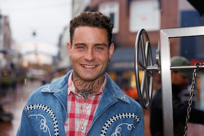 Amsterdammer die Douwe Bob bedreigde na rel rond Joods voetbalevenement opnieuw opgepakt