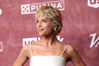 Actrice Selma Blair aangehouden nadat ze stewardess zou hebben geslagen en gebeten