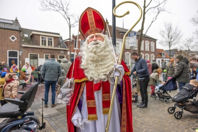 Sinterklaas bezoekt Molenhoek met intocht en activiteiten in gemeenschapshuis De Wieken