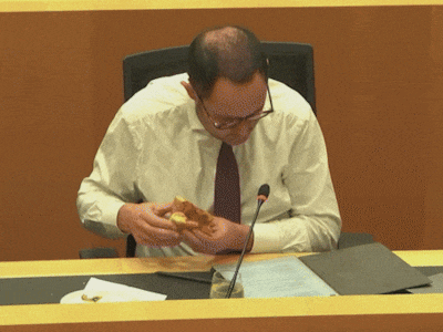 Belgische politicus na ruim 45 uur het woord ontnomen: zitting eindigt in ruzie en schreeuwpartij