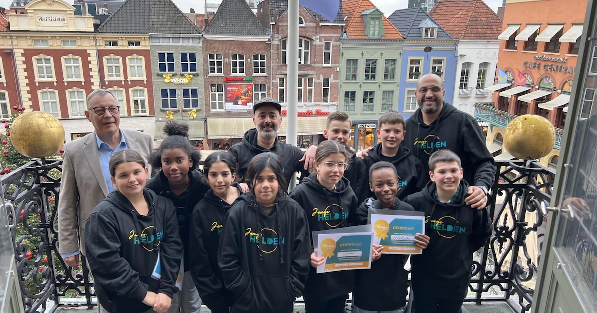 Venlo eert negen leerlingen voor inzet tijdens project Jonge Helden